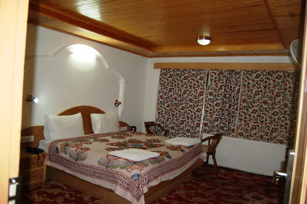 Pahalgām Hotel Paradise Inn מראה חיצוני תמונה