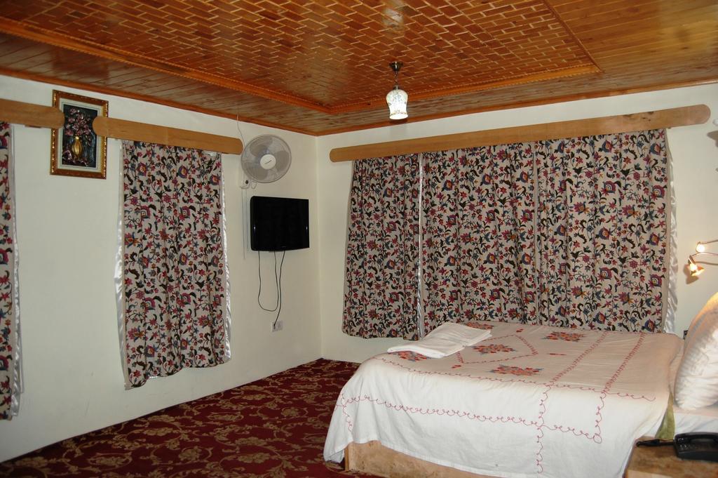 Pahalgām Hotel Paradise Inn מראה חיצוני תמונה
