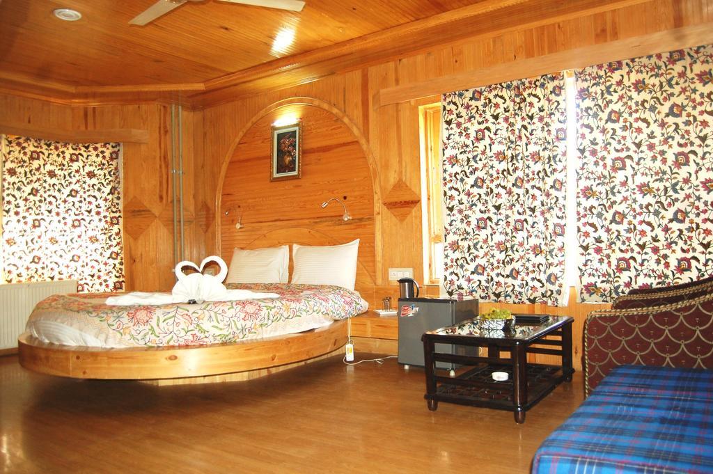 Pahalgām Hotel Paradise Inn מראה חיצוני תמונה