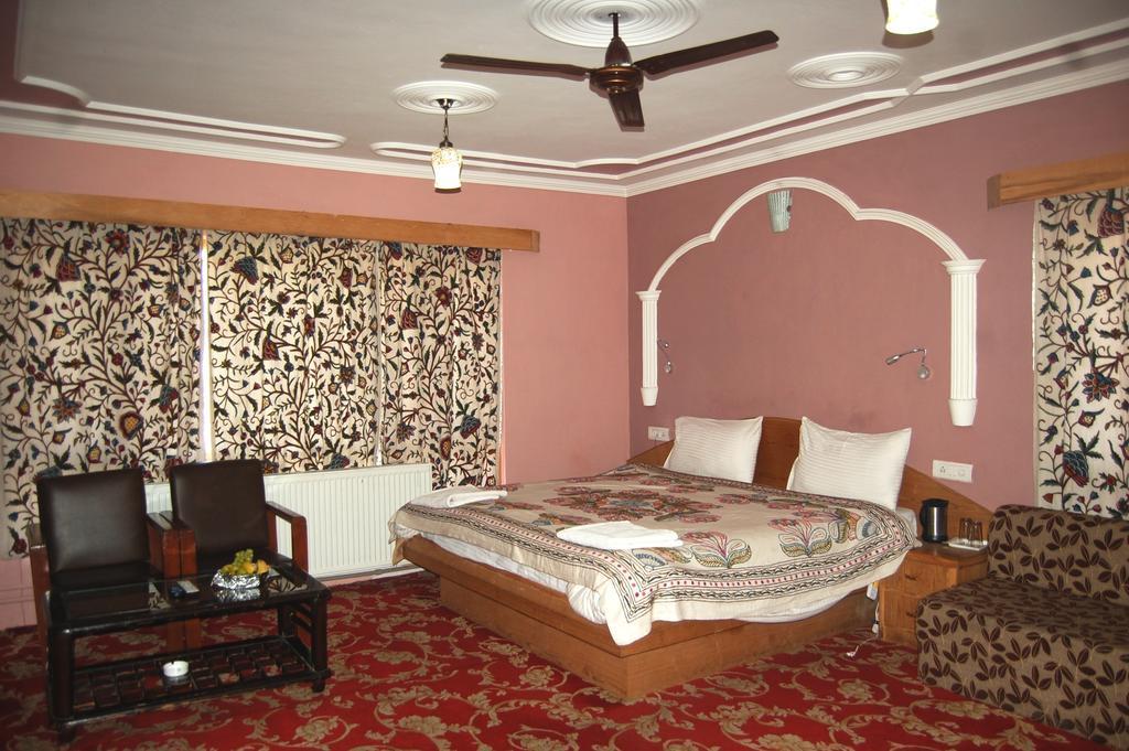 Pahalgām Hotel Paradise Inn מראה חיצוני תמונה