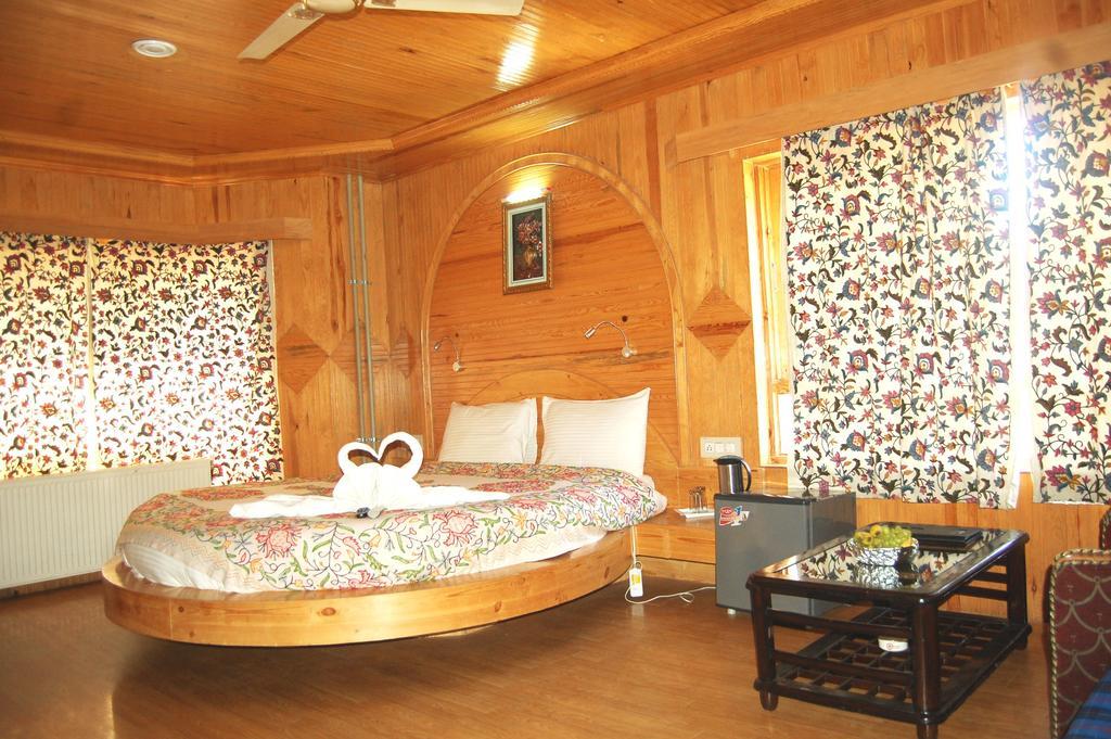 Pahalgām Hotel Paradise Inn מראה חיצוני תמונה