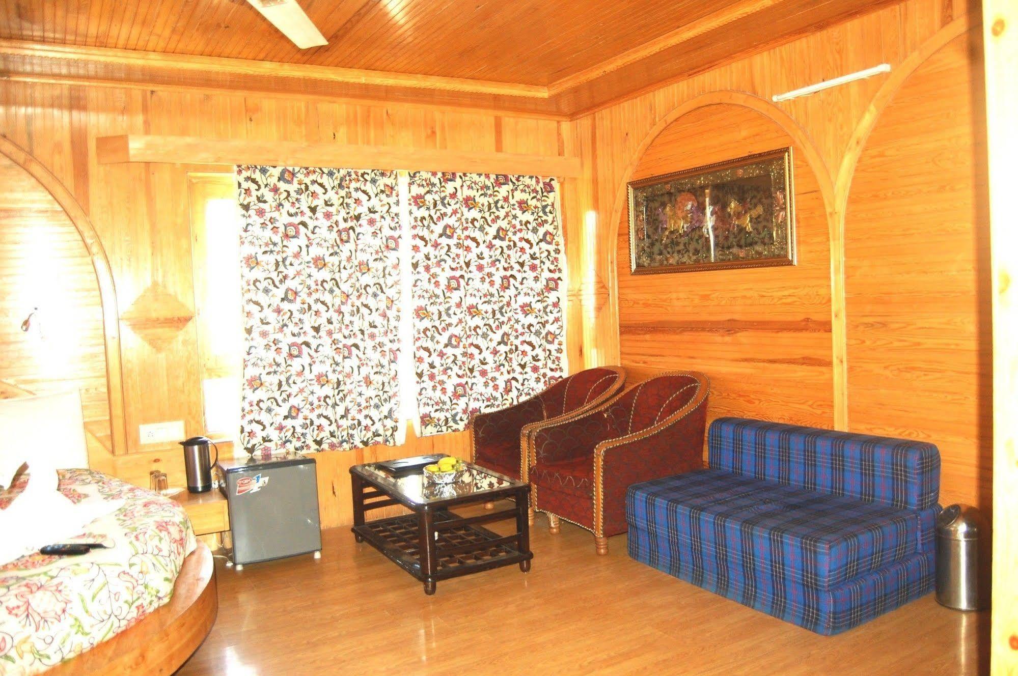 Pahalgām Hotel Paradise Inn מראה חיצוני תמונה