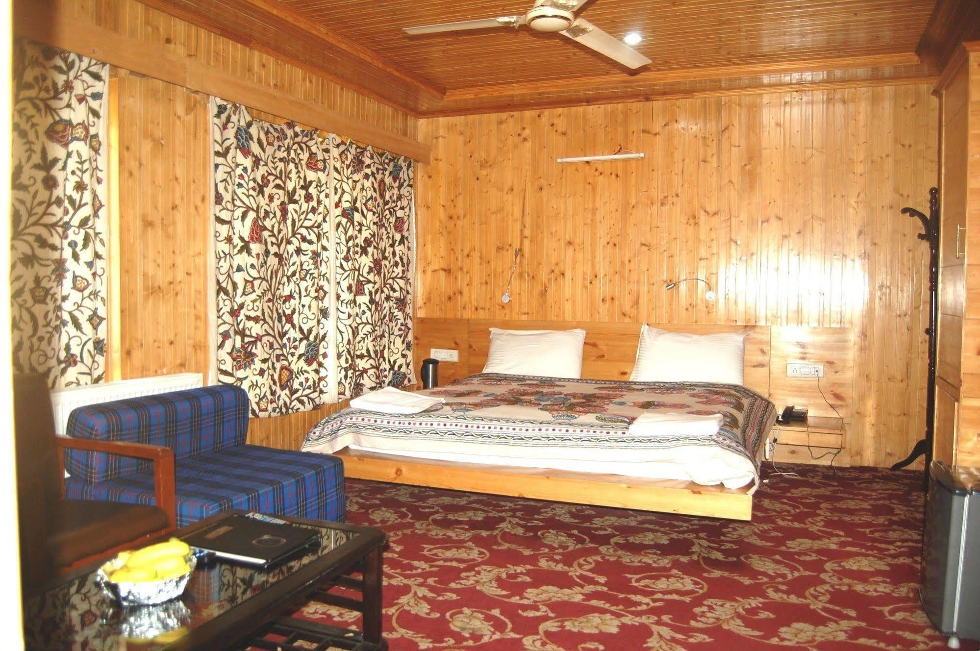 Pahalgām Hotel Paradise Inn מראה חיצוני תמונה