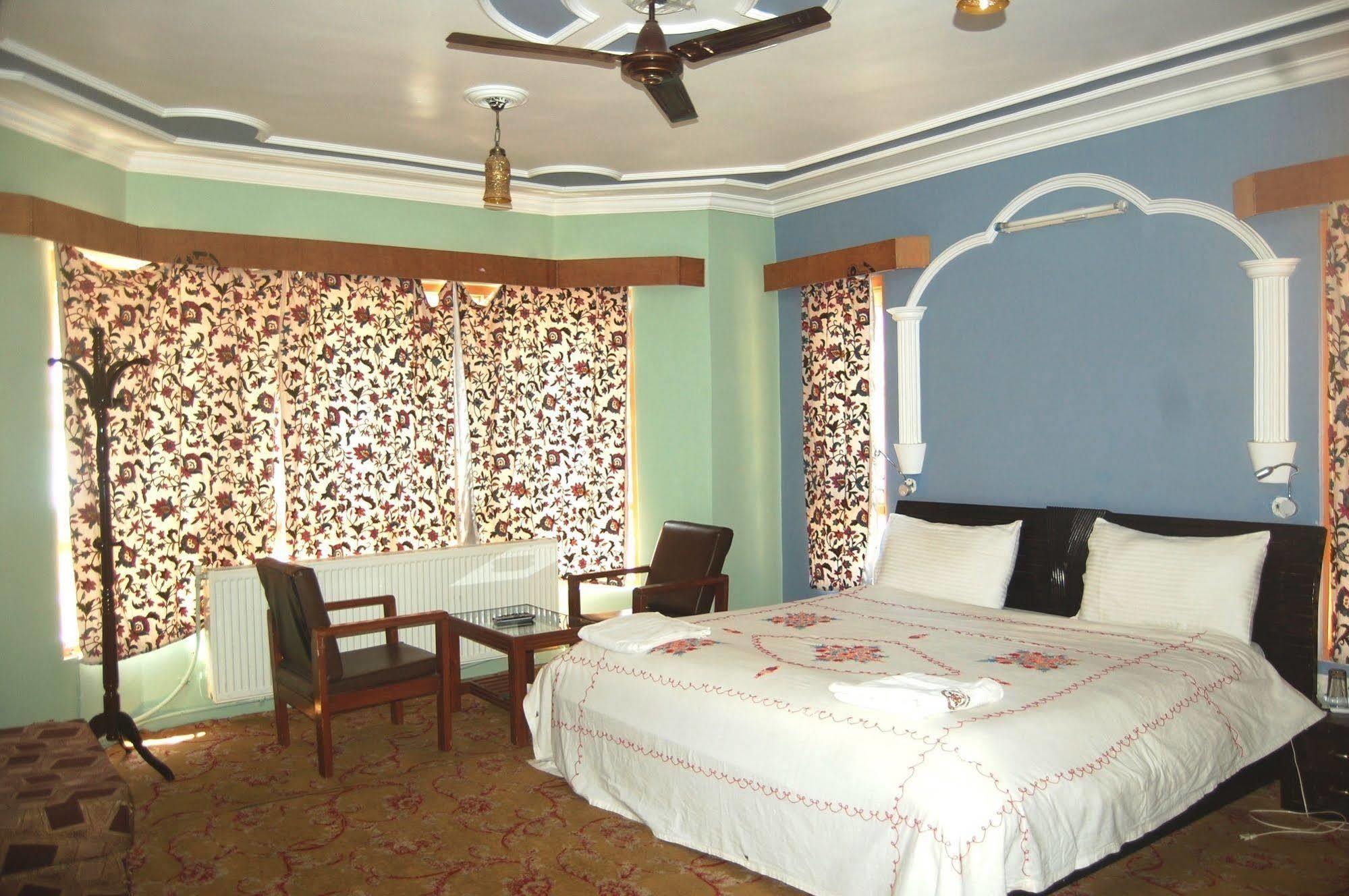 Pahalgām Hotel Paradise Inn מראה חיצוני תמונה