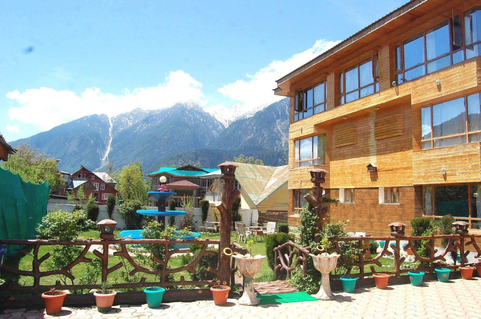 Pahalgām Hotel Paradise Inn מראה חיצוני תמונה